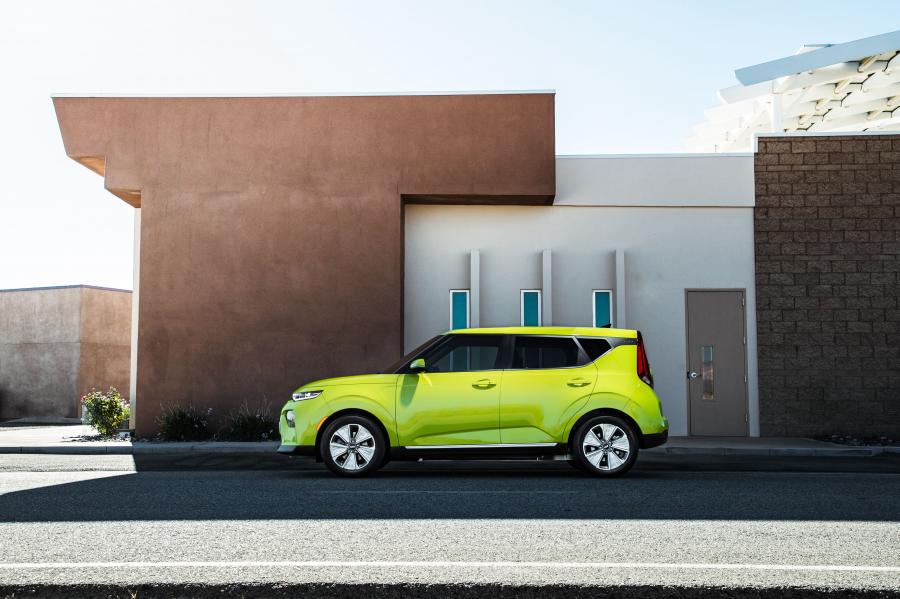  Kia Soul EV 2019 года  (NA) (фото 8 из 41)
